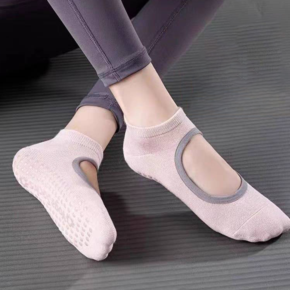 Non-Slip Yoga Socks for Women  - Pilates Yoga Top ulasan dan harga